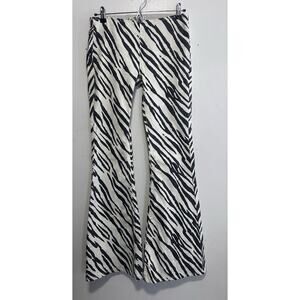 We The Free Free People Zebra Print Bell Bottoms Size 26 NWOT High Rise Pants